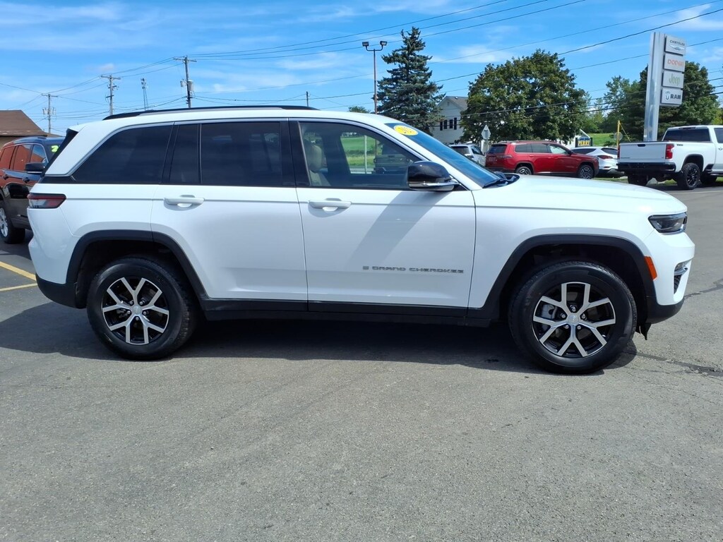 Used 2023 Jeep Grand Cherokee Limited 4x4 Limited SUV