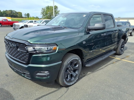 2027 Ram 1500 TRADESMAN CREW CAB 4X4 Pickup