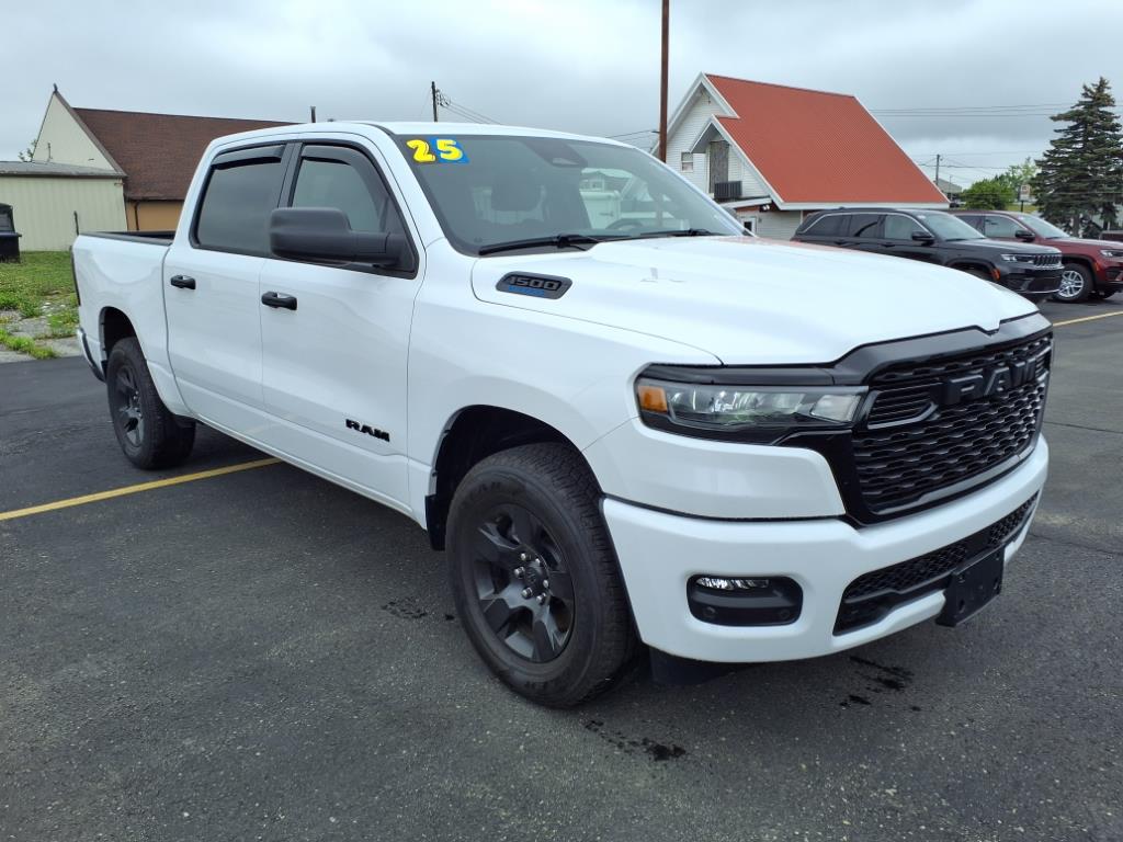 2025 Ram 1500 Tradesman photo 3