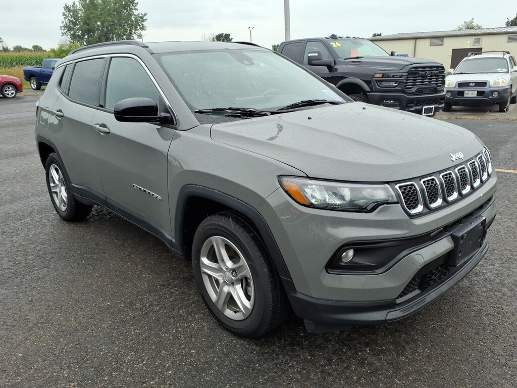 Used 2024 Jeep Compass Latitude 4x4 Latitude SUV
