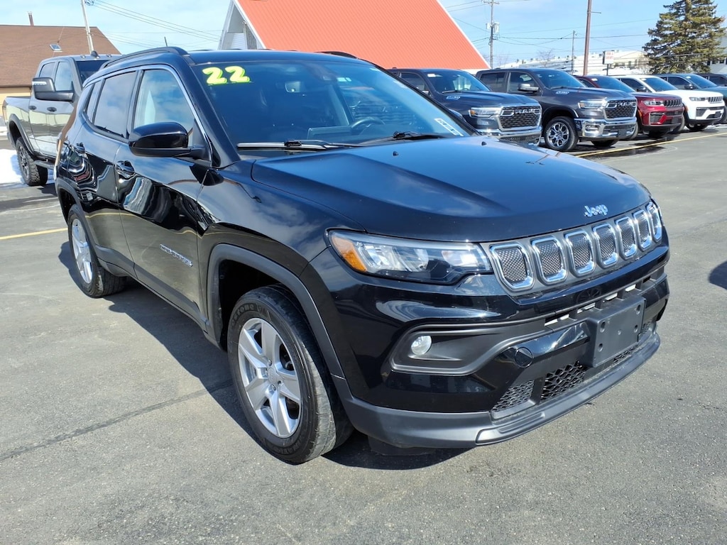 Used 2022 Jeep Compass Latitude 4x4 Latitude SUV