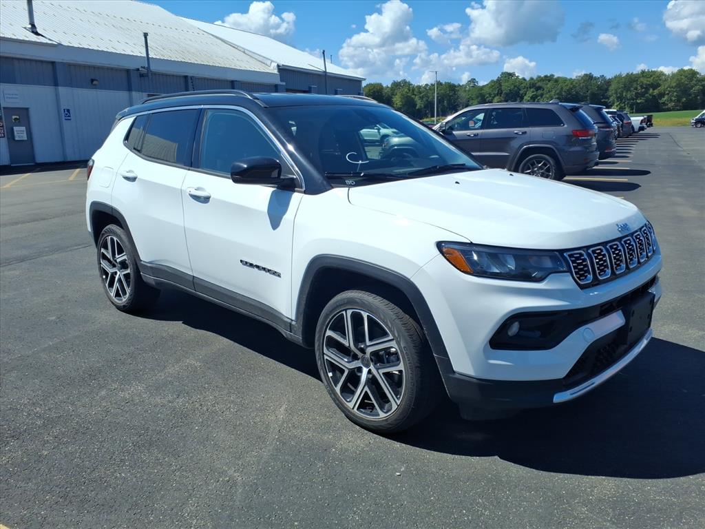 2025 Jeep Compass Limited photo 3