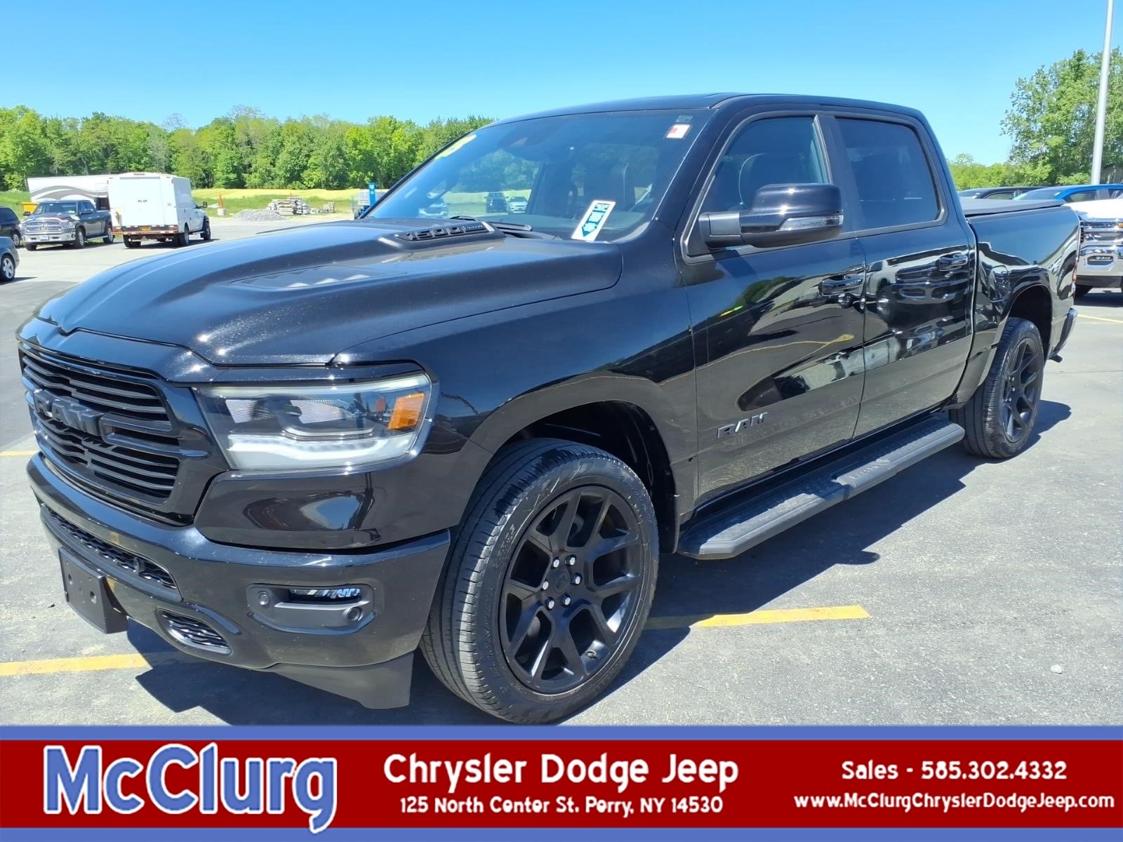 2023 RAM 1500 Laramie 4x4 Crew Cab 5'7's photo