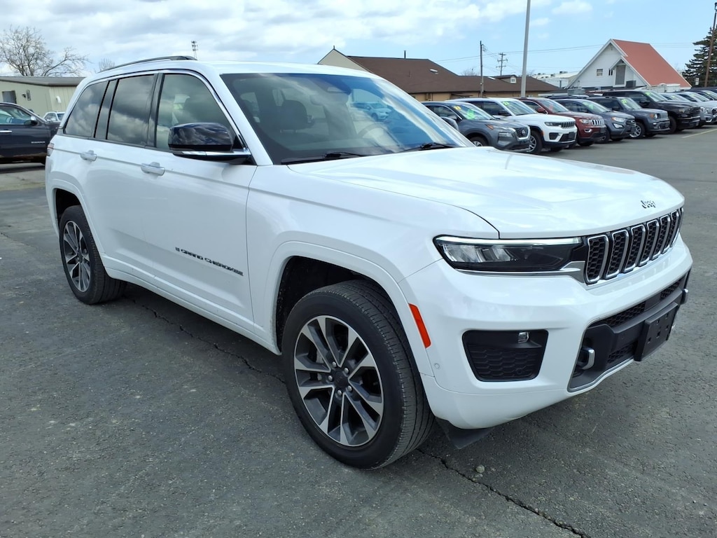 Used 2023 Jeep Grand Cherokee Overland 4x4 Overland SUV