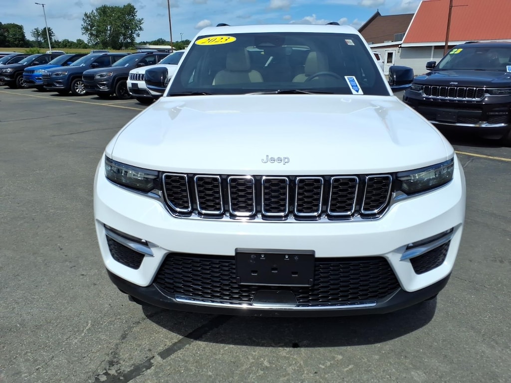Used 2023 Jeep Grand Cherokee Limited 4x4 Limited SUV
