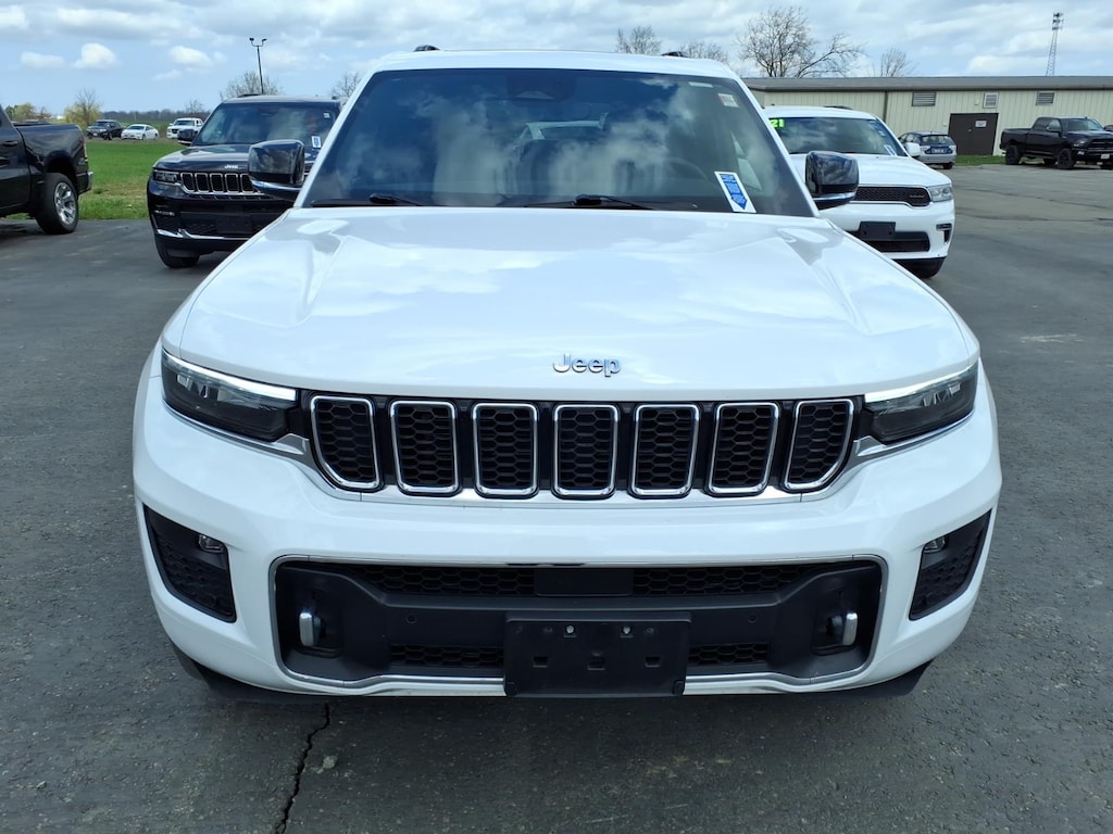 Used 2023 Jeep Grand Cherokee Overland 4x4 Overland SUV