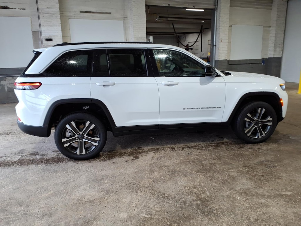 New 2027 Jeep Grand Cherokee Limited Sport Utility