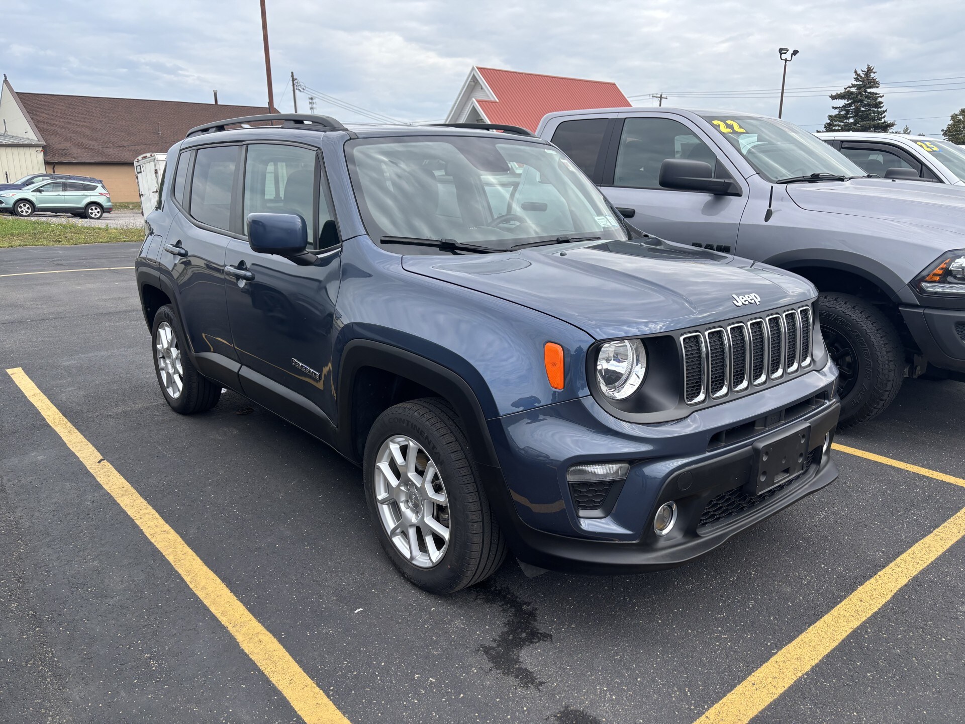 2020 Jeep Renegade Latitude photo 2