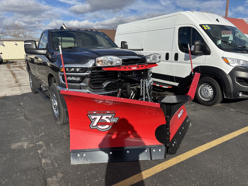 New 2026 Ram 2500 TRADESMAN REGULAR CAB 4X4 8' BOX Pickup