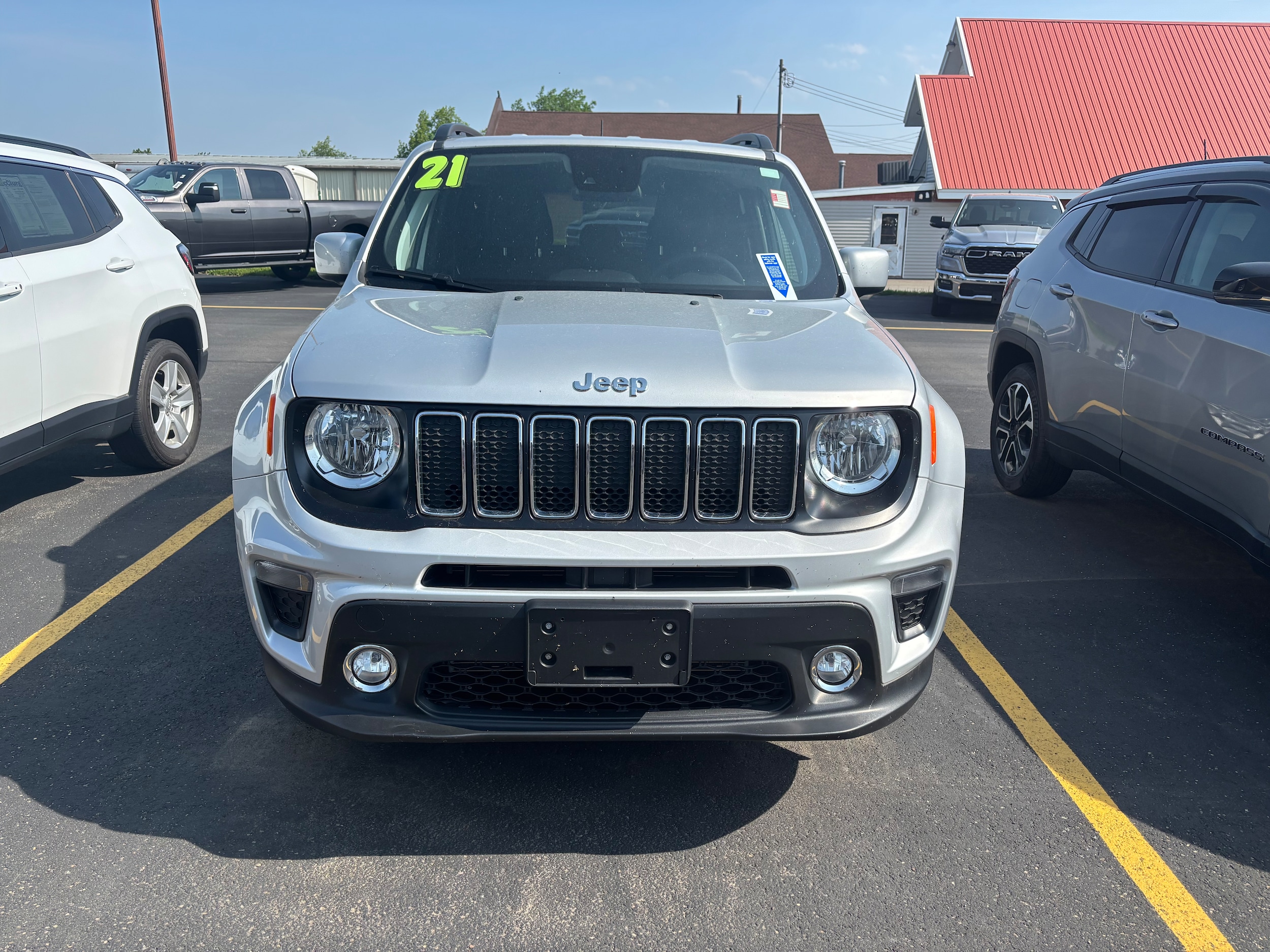 Used 2021 Jeep Renegade Latitude with VIN ZACNJDBB5MPM50748 for sale in Perry, NY