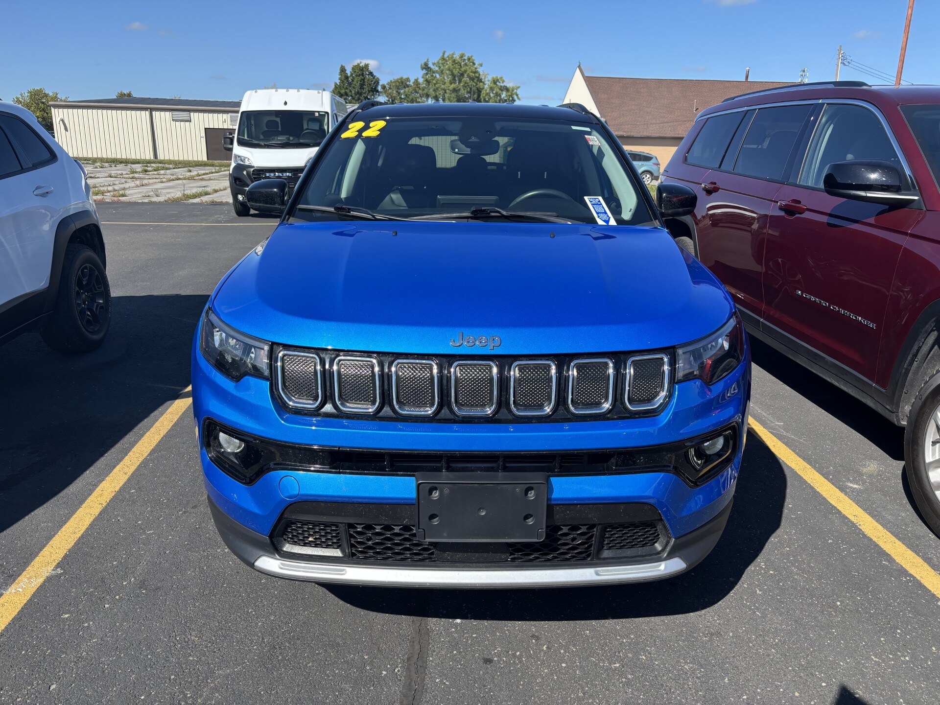 2022 Jeep Compass Limited photo 2