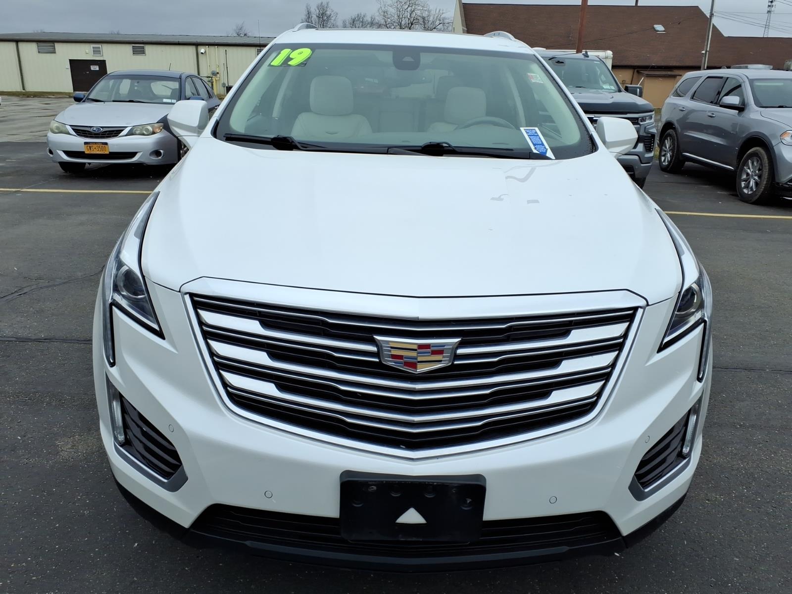 Used 2019 Cadillac XT5 Luxury with VIN 1GYKNDRS6KZ185296 for sale in Perry, NY