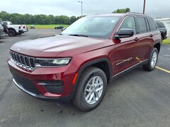 2025 Jeep Grand Cherokee LAREDO X 4X4 Sport Utility