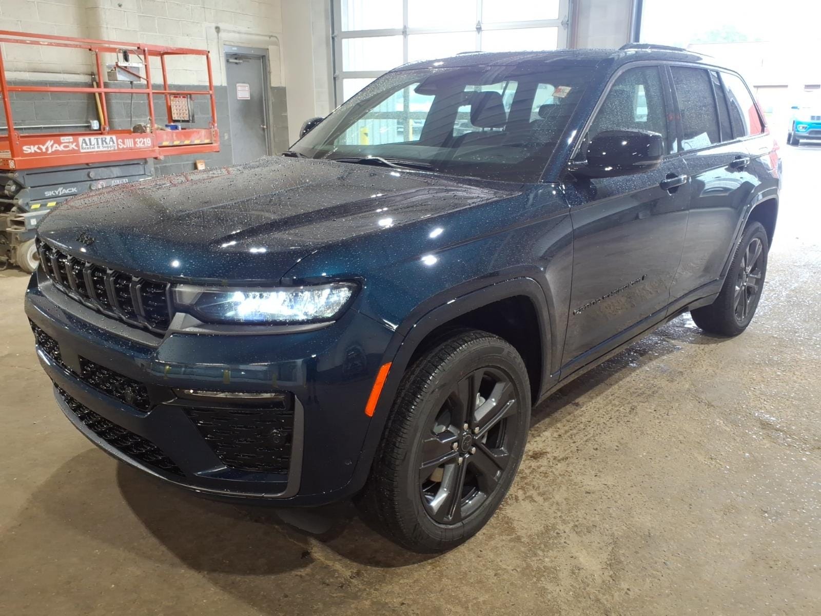 2027 Jeep Grand Cherokee