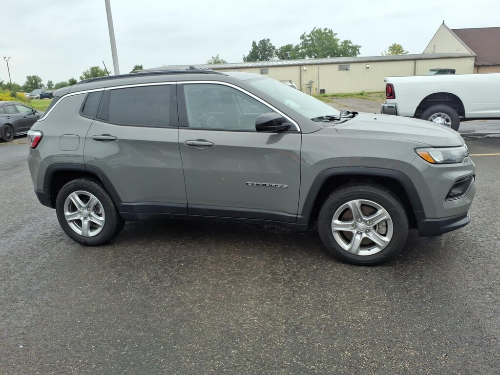 Used 2024 Jeep Compass Latitude 4x4 Latitude SUV