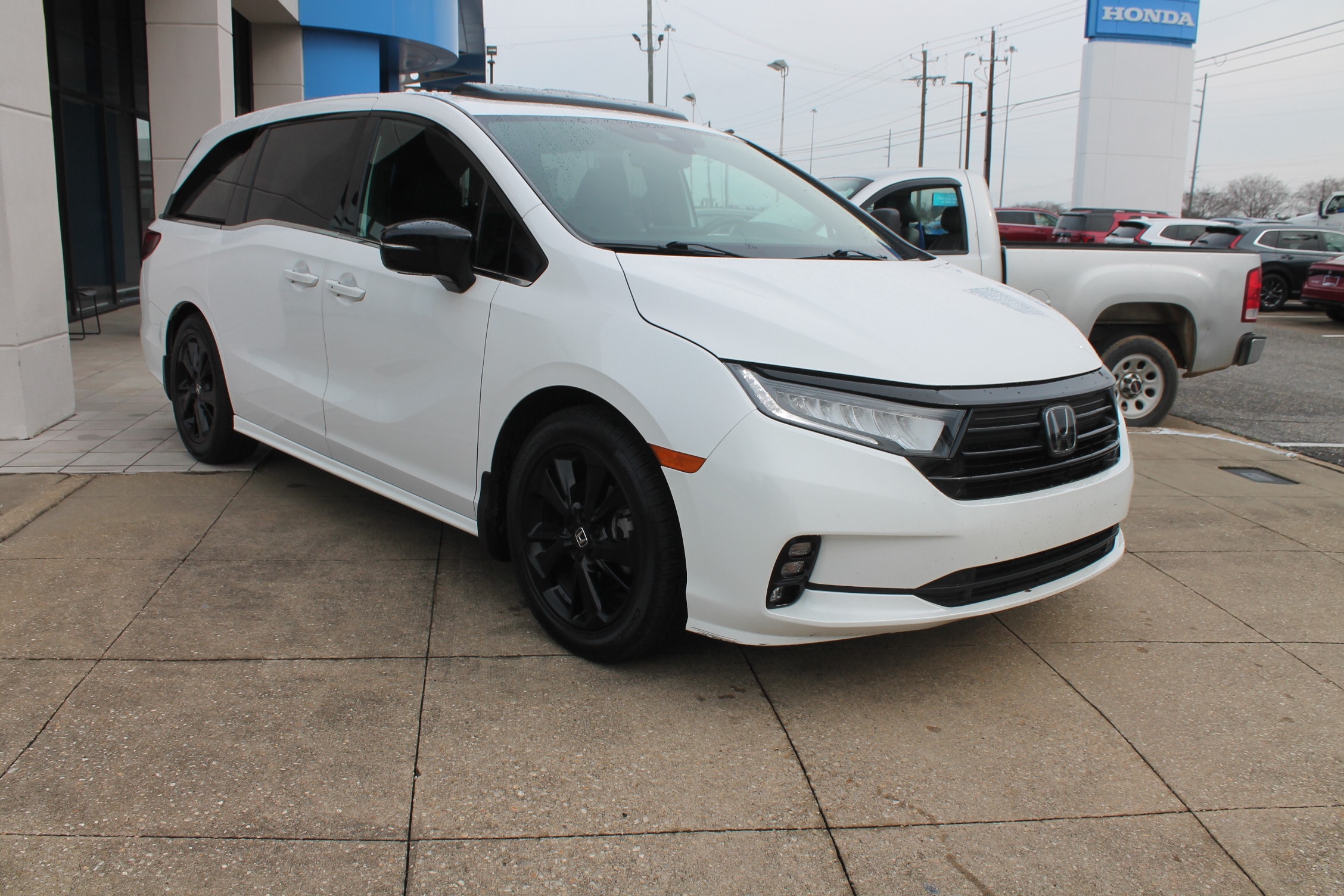 2023 Honda Odyssey Van 
