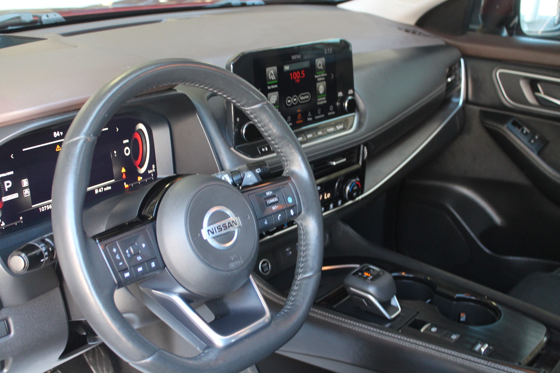 2021 Nissan Rogue Platinum - Photo 17