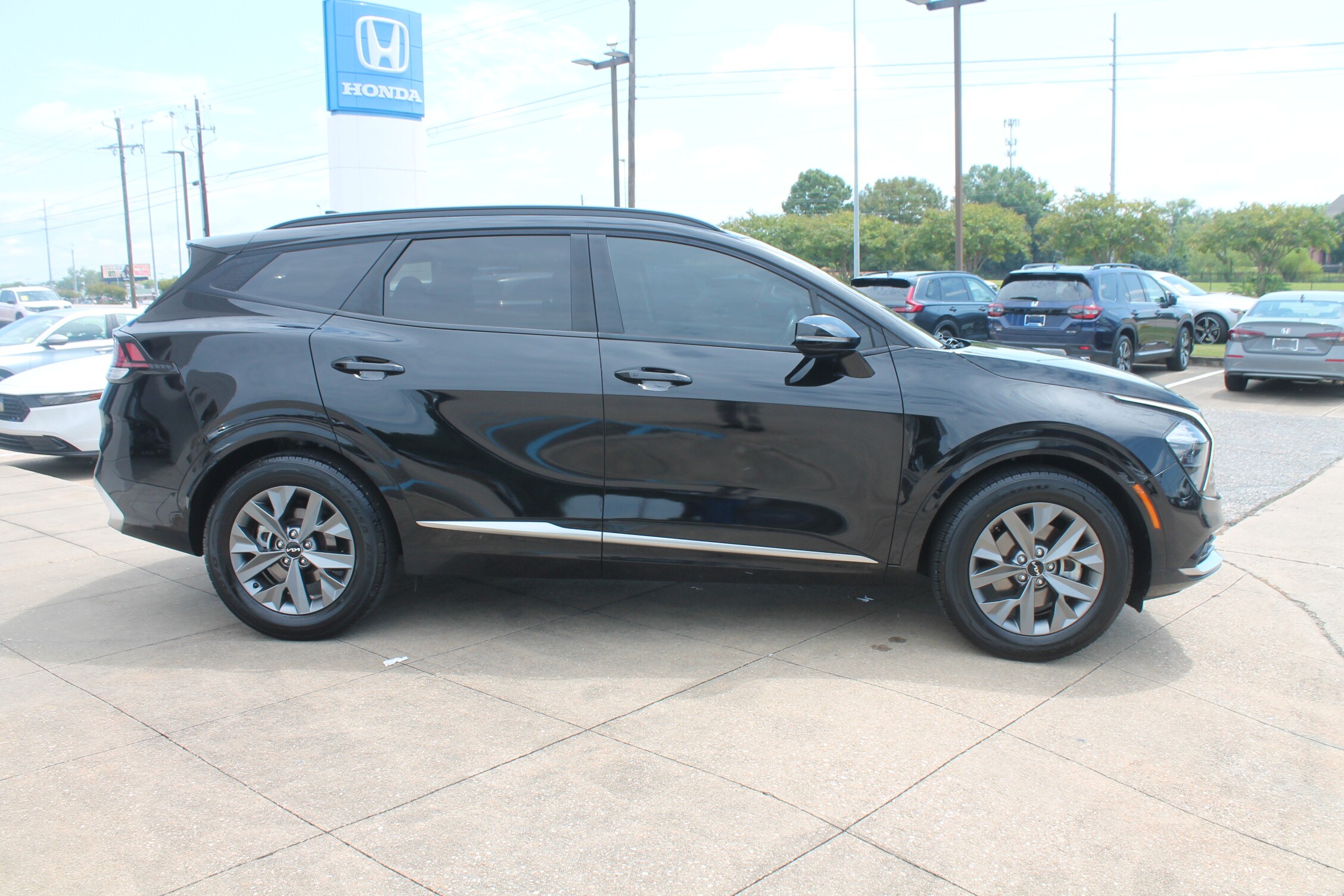 2023 Kia Sportage SX photo 4