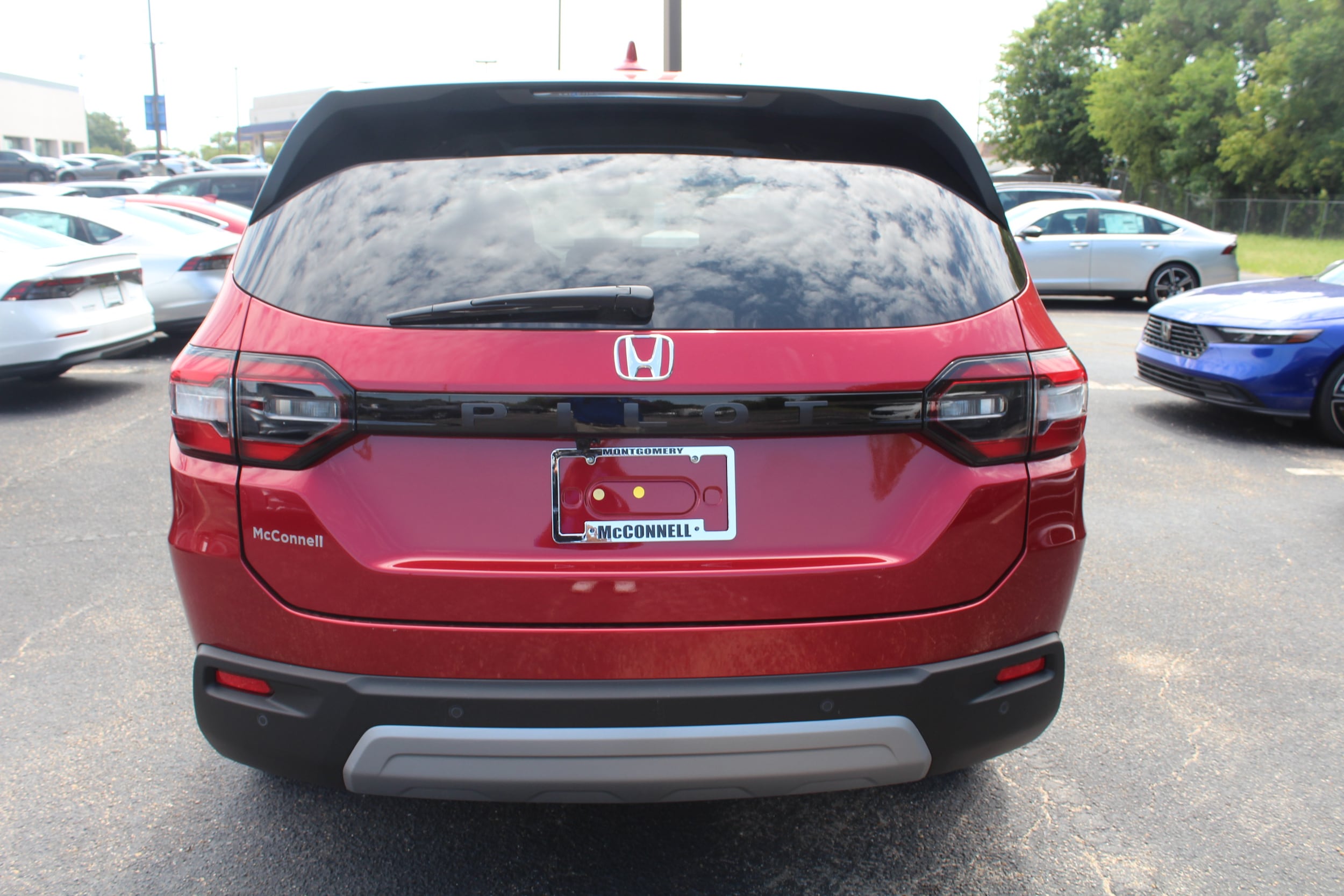 2025 Honda Pilot EX-L photo 2