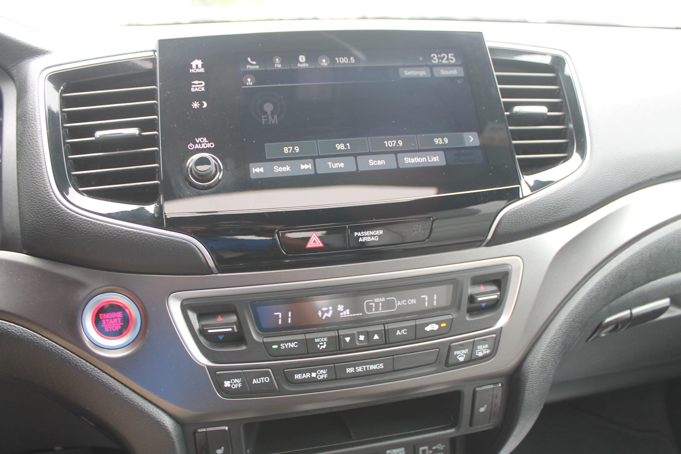 2023 Honda Passport EX-L - Photo 12