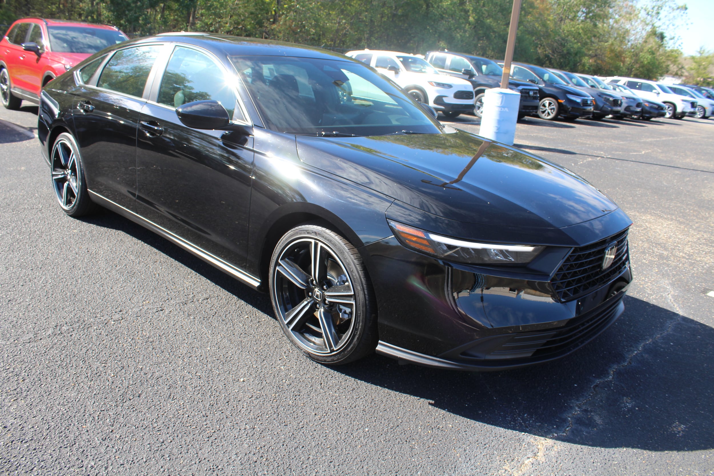 2025 Honda Accord Hybrid Sport's photo