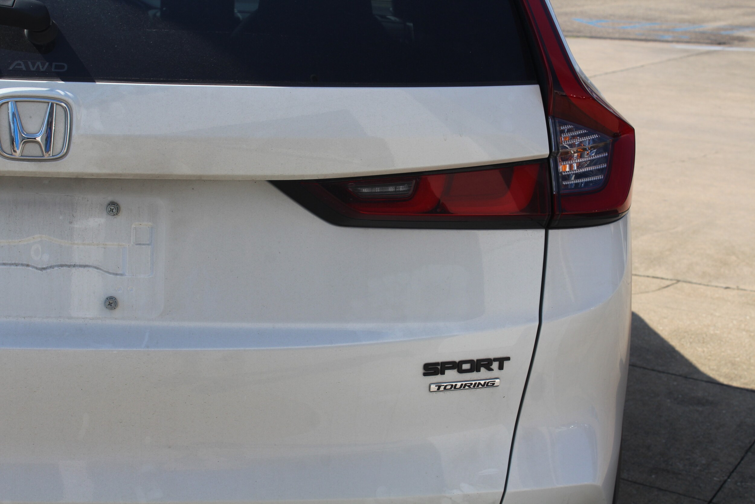 2023 Honda CR-V Hybrid Sport Touring photo 4