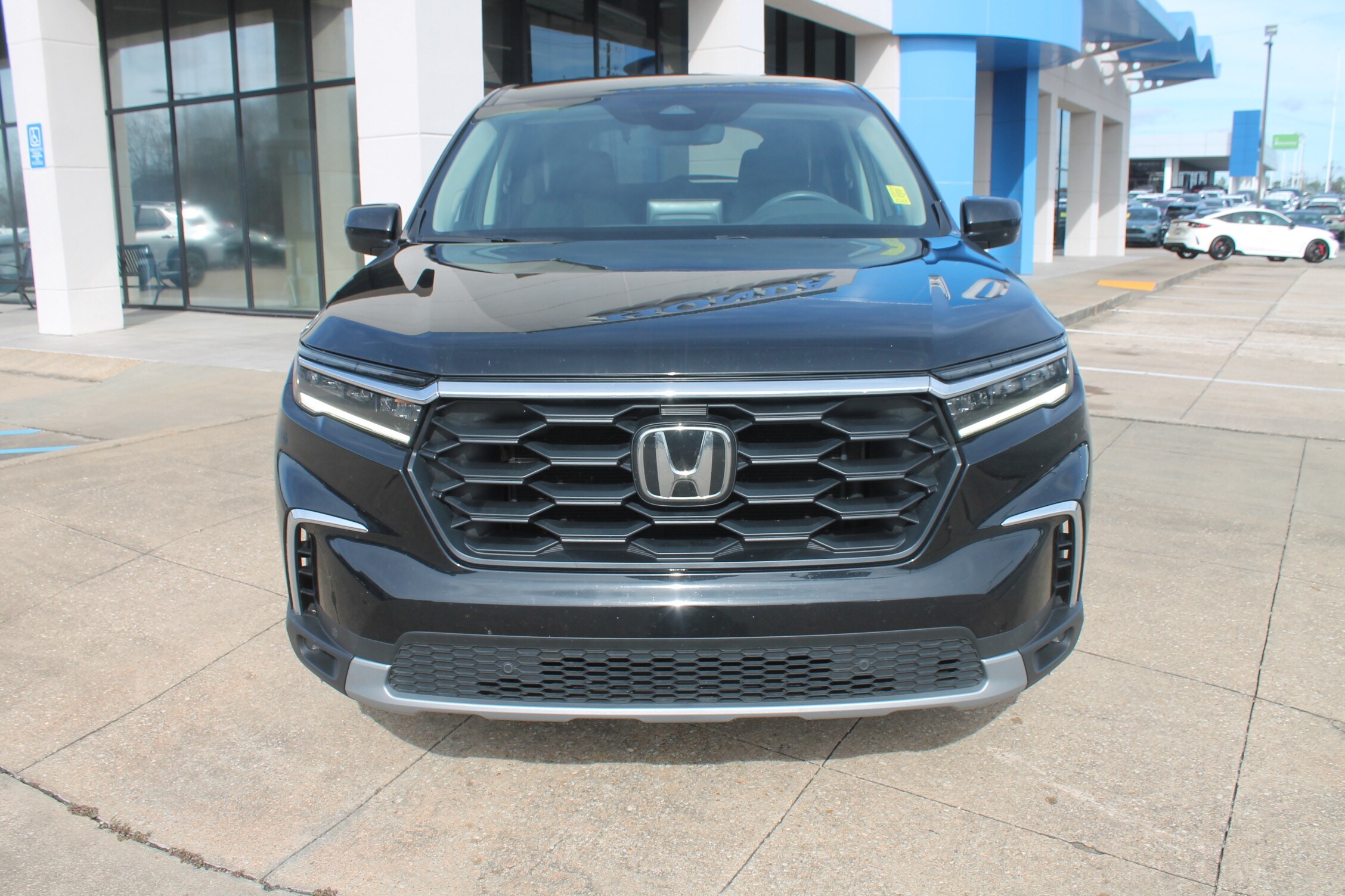 2024 Honda Pilot EX-L photo 2