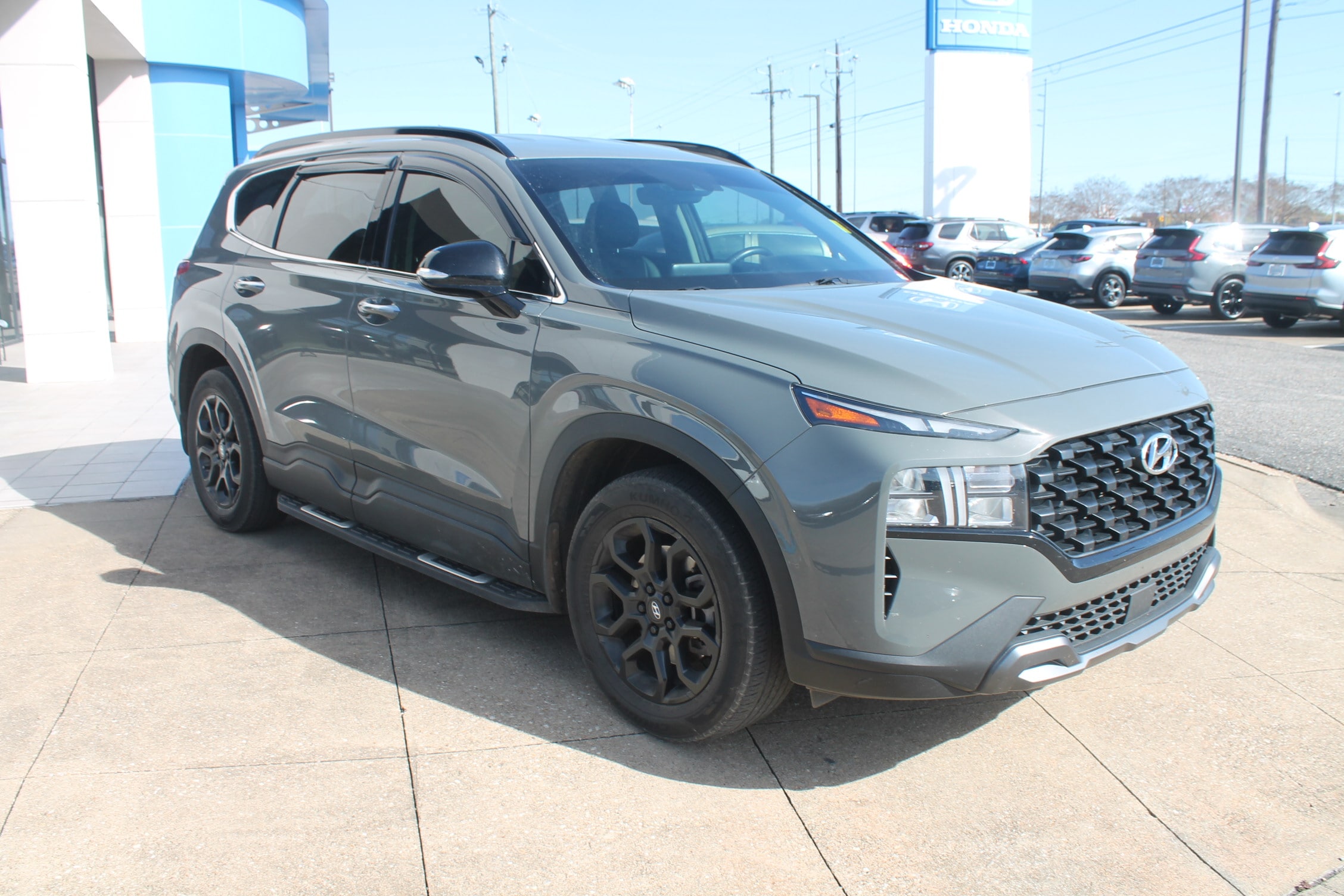 2023 Hyundai Santa Fe XRT's photo