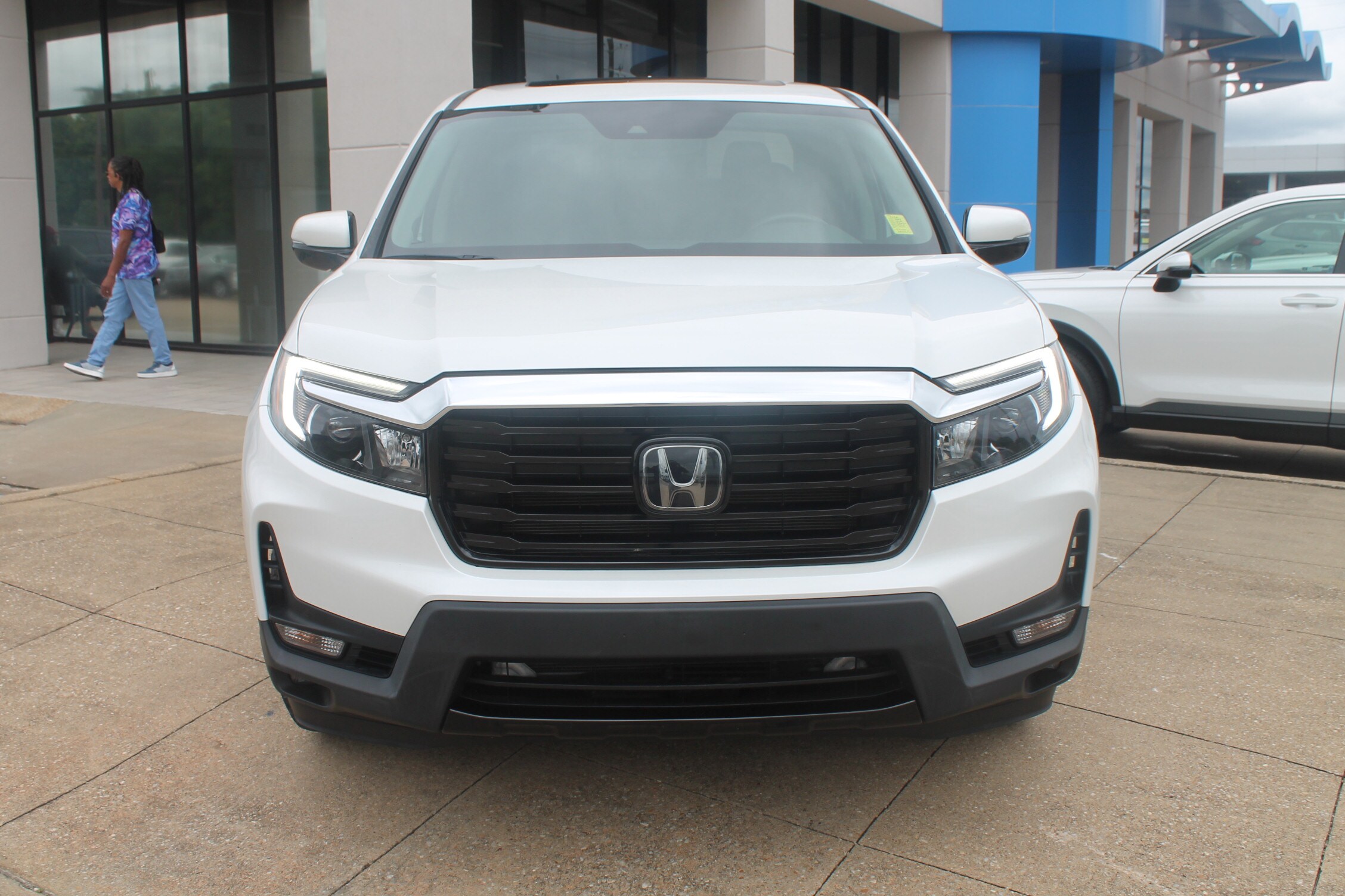 2023 Honda Ridgeline RTL-E photo 2