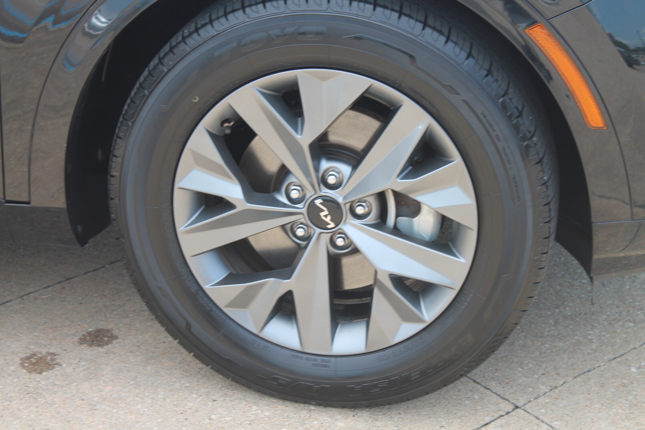 2023 Kia Sportage SX photo 3