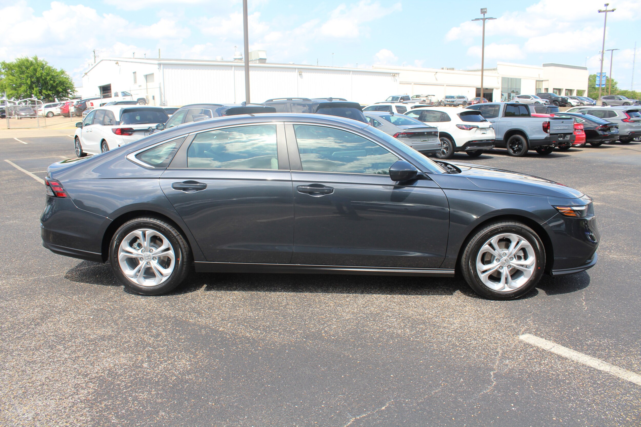 2025 Honda Accord LX photo 2