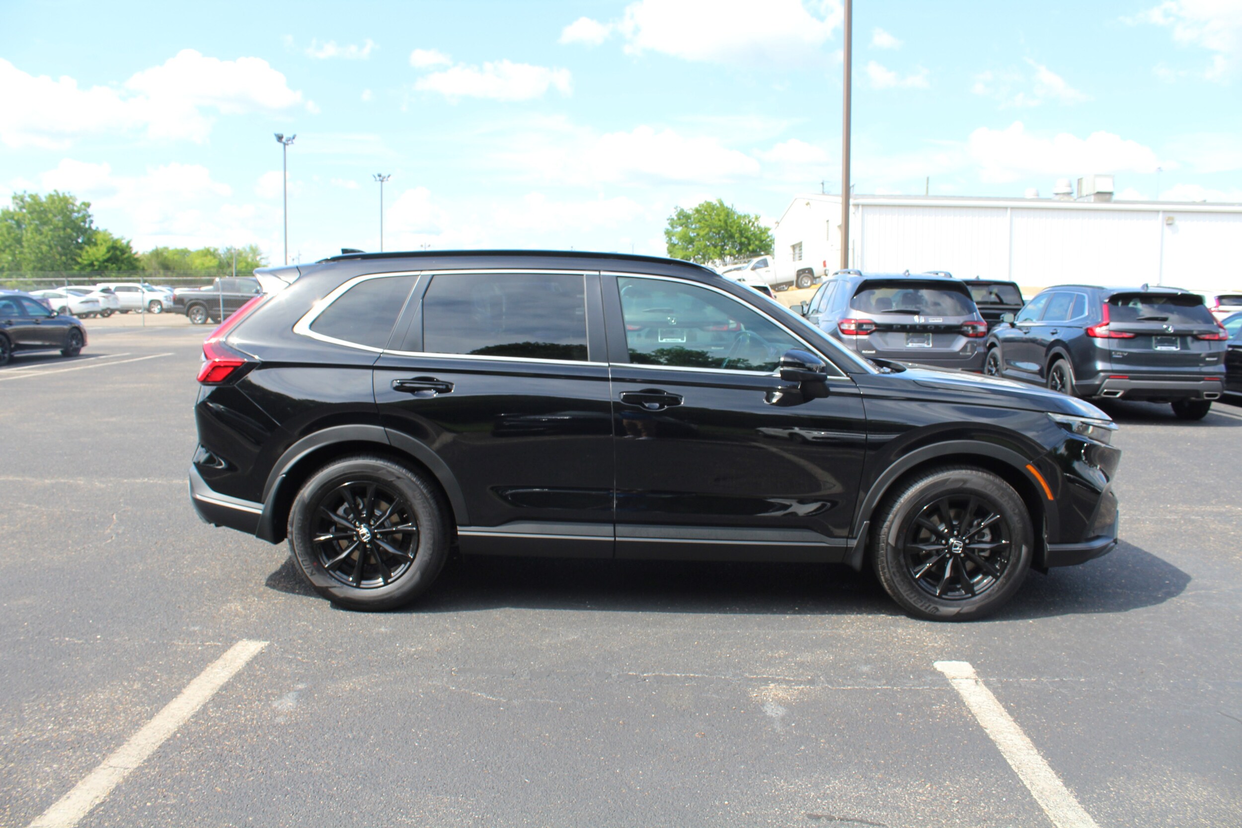 2026 Honda CR-V Hybrid Sport-L photo 3