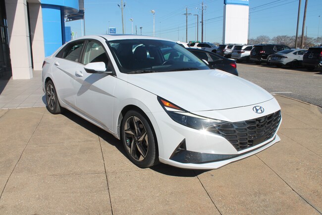 2021 Hyundai Elantra Limited Sedan