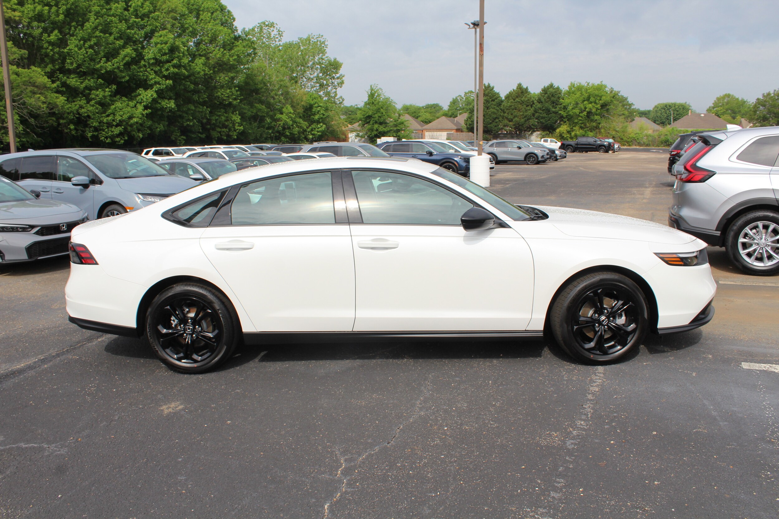 2025 Honda Accord SE photo 3