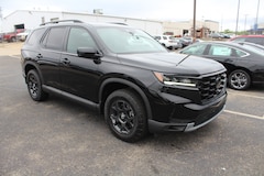 2025 Honda Pilot AWD TRAILSPORT SUV