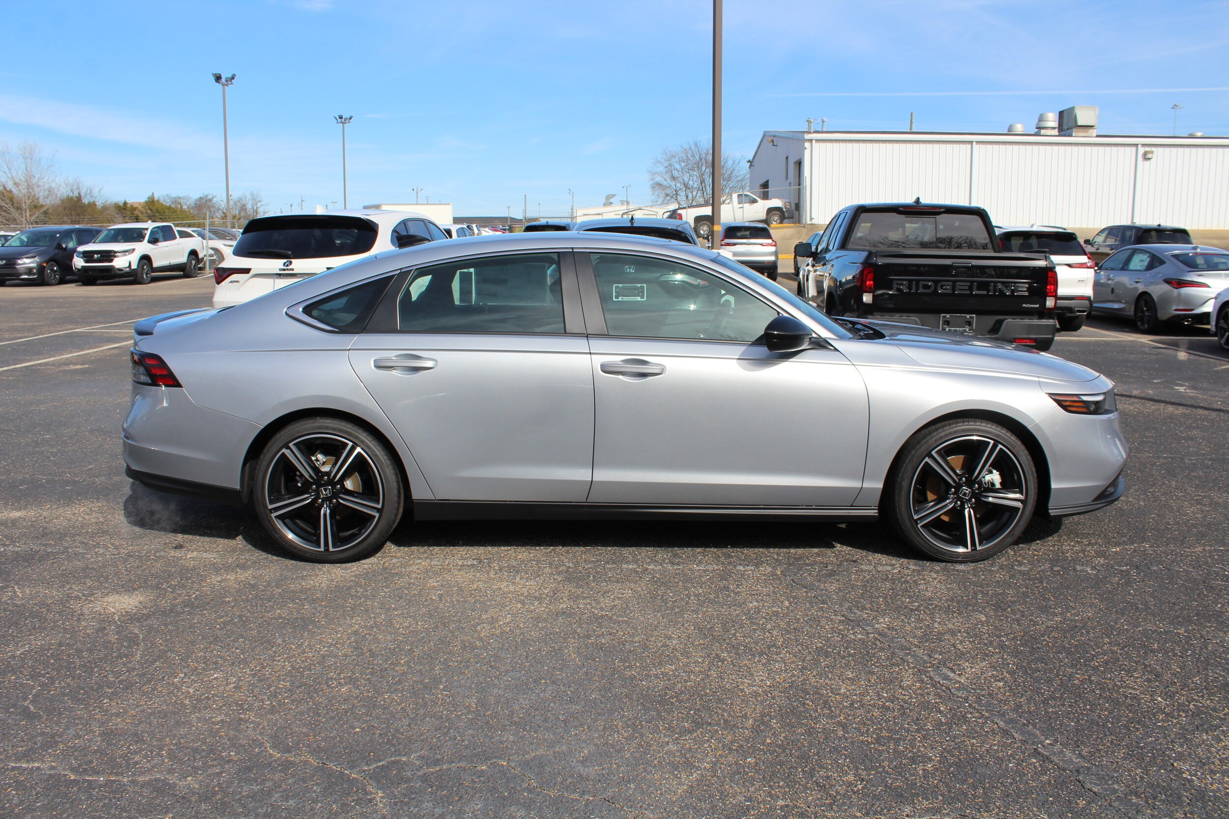 2025 Honda Accord Hybrid Sport photo 3