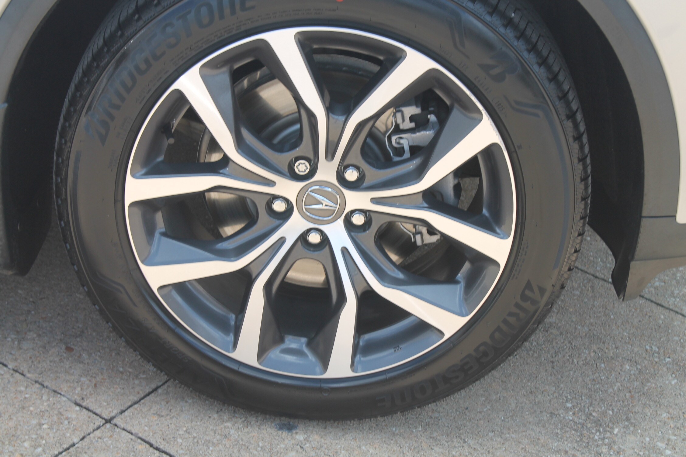 2023 Acura MDX Technology photo 3