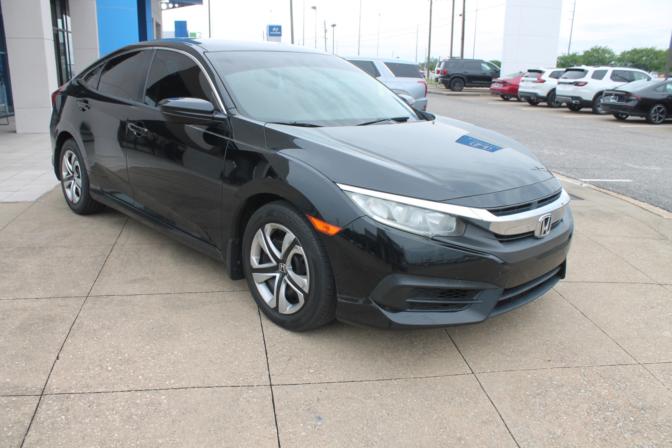 2018 Honda Civic LX CVT's photo