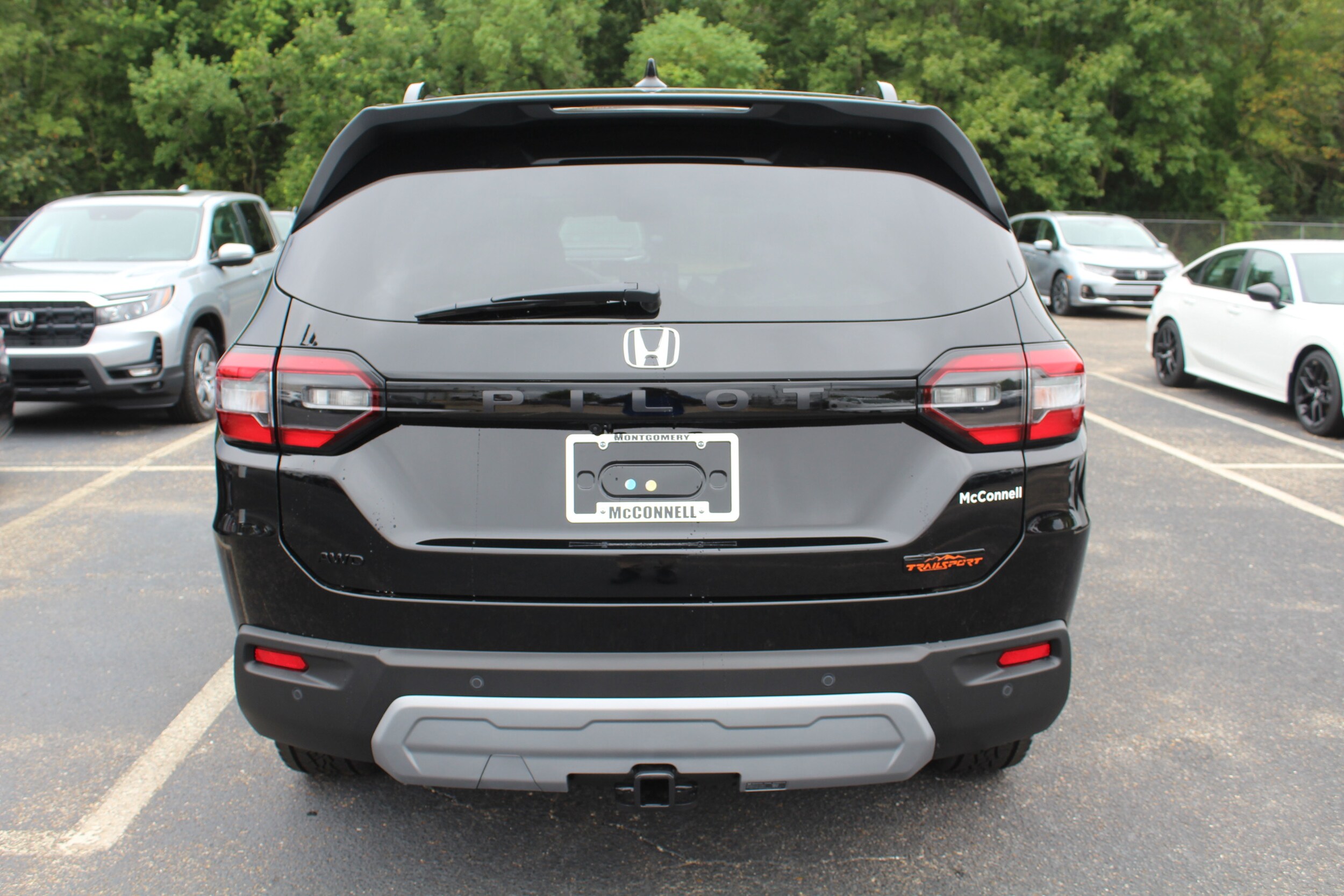 2025 Honda Pilot TrailSport photo 4