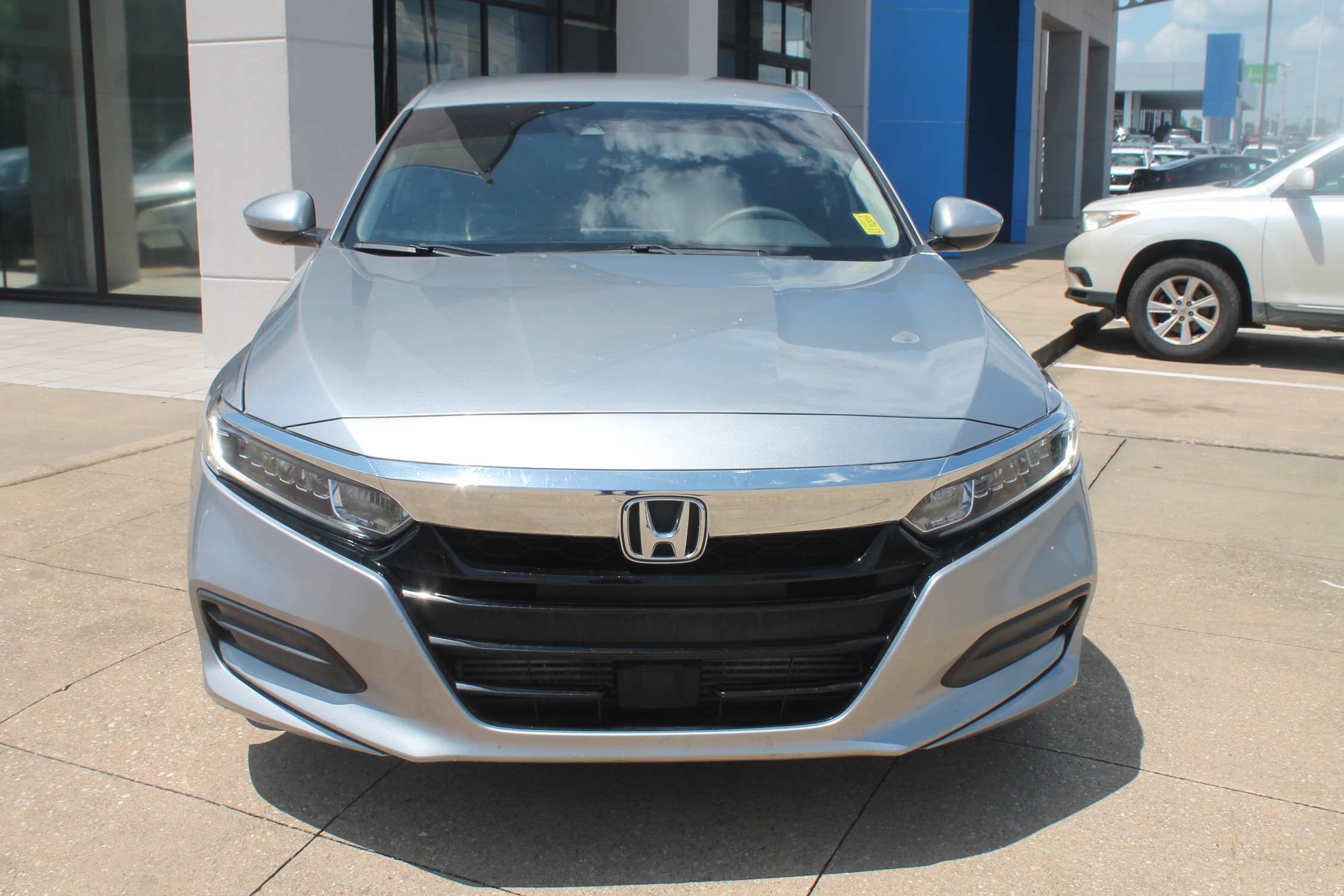 1HGCV1F12KA135922