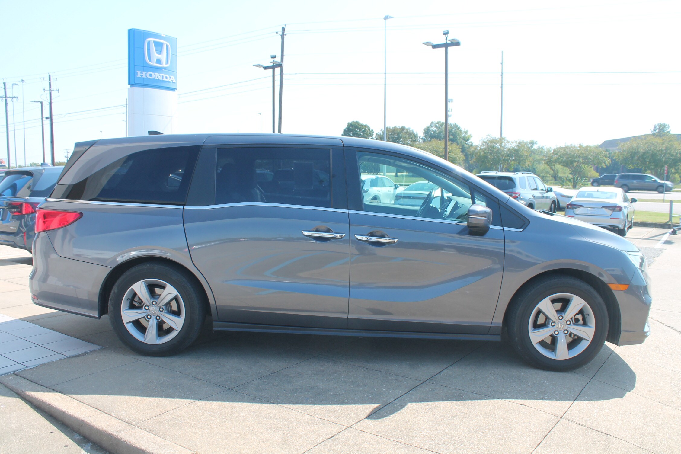 2019 Honda Odyssey EX-L photo 2