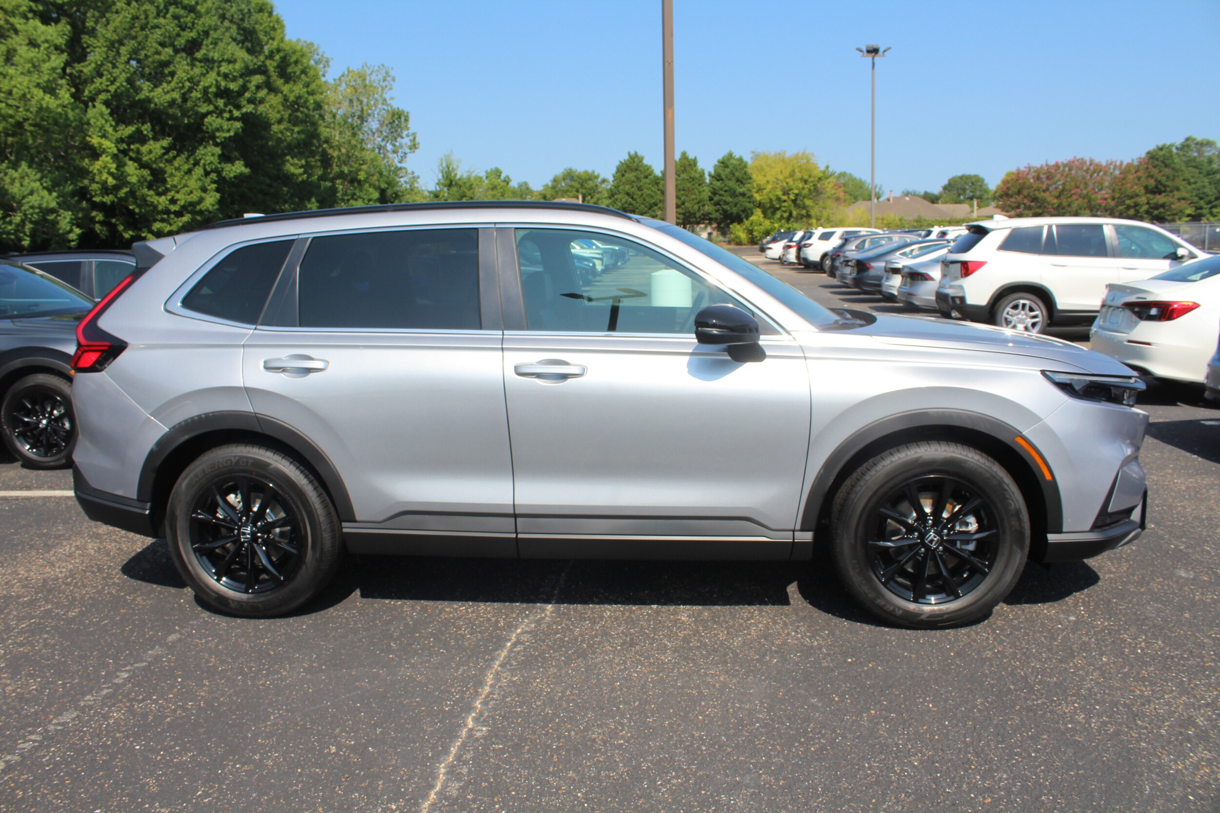 2026 Honda CR-V Hybrid Sport-L photo 3