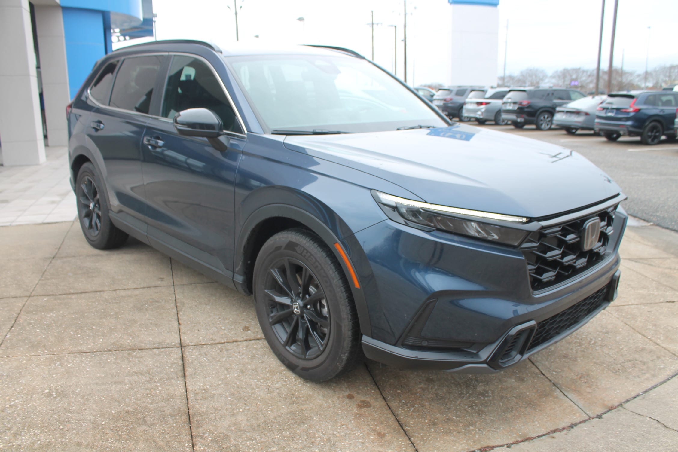 2025 Honda CR-V Sport-L's photo