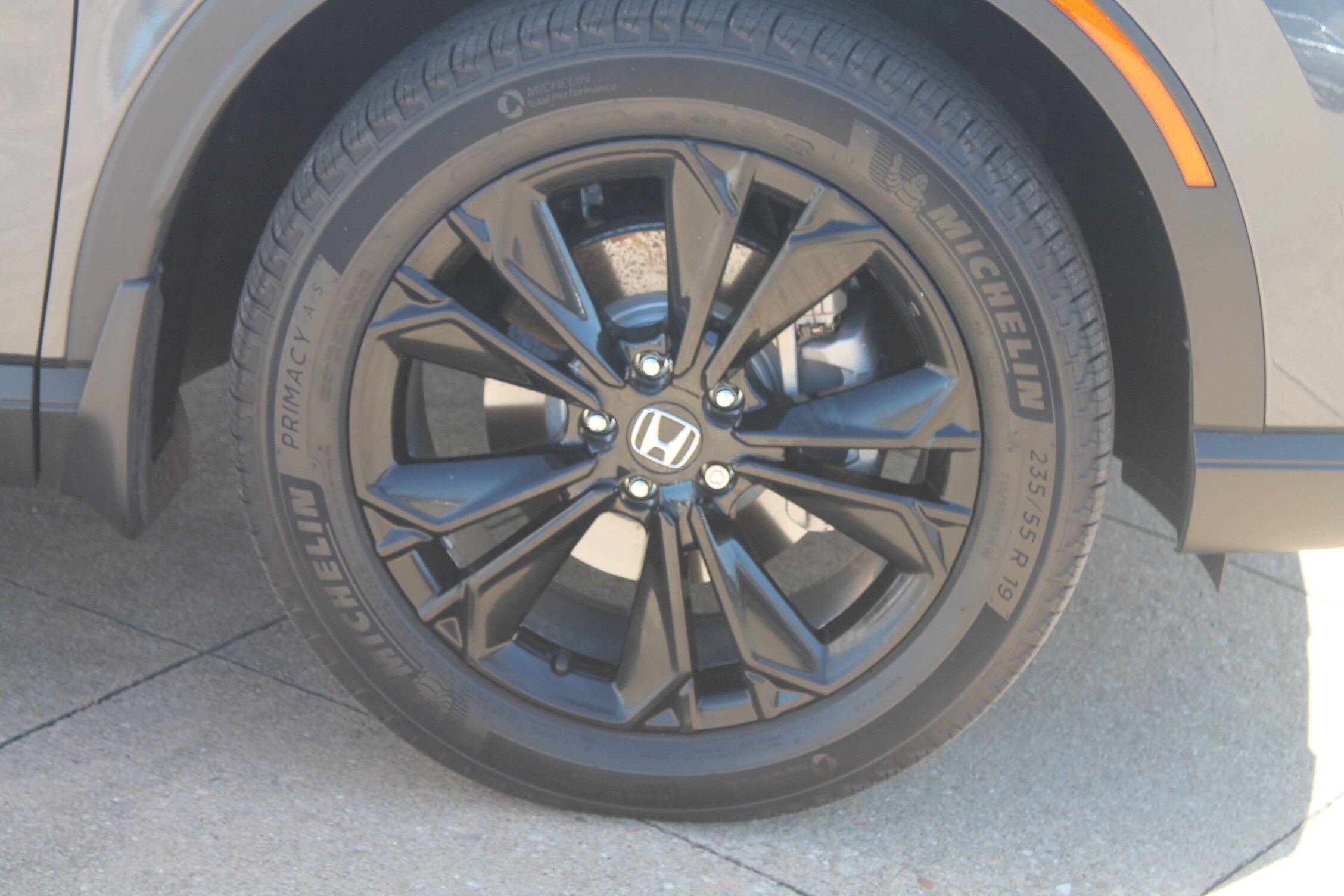 2024 Honda CR-V Hybrid Sport Touring photo 3