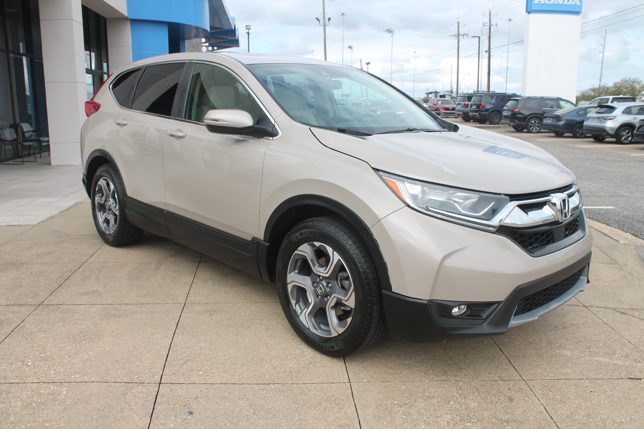 2017 Honda CR-V EX-L's photo