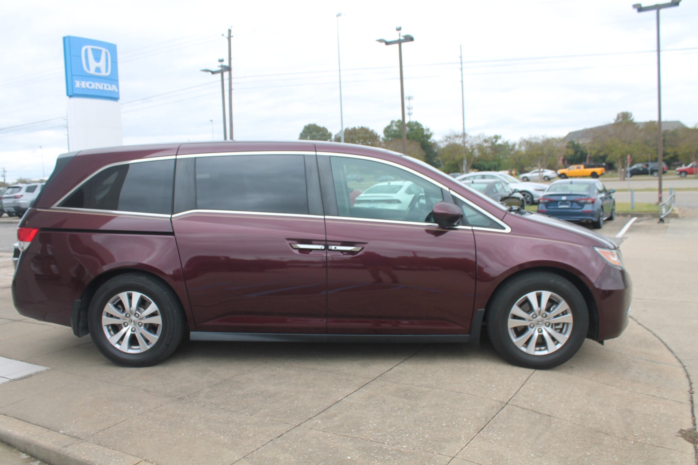 2015 Honda Odyssey EX-L photo 4