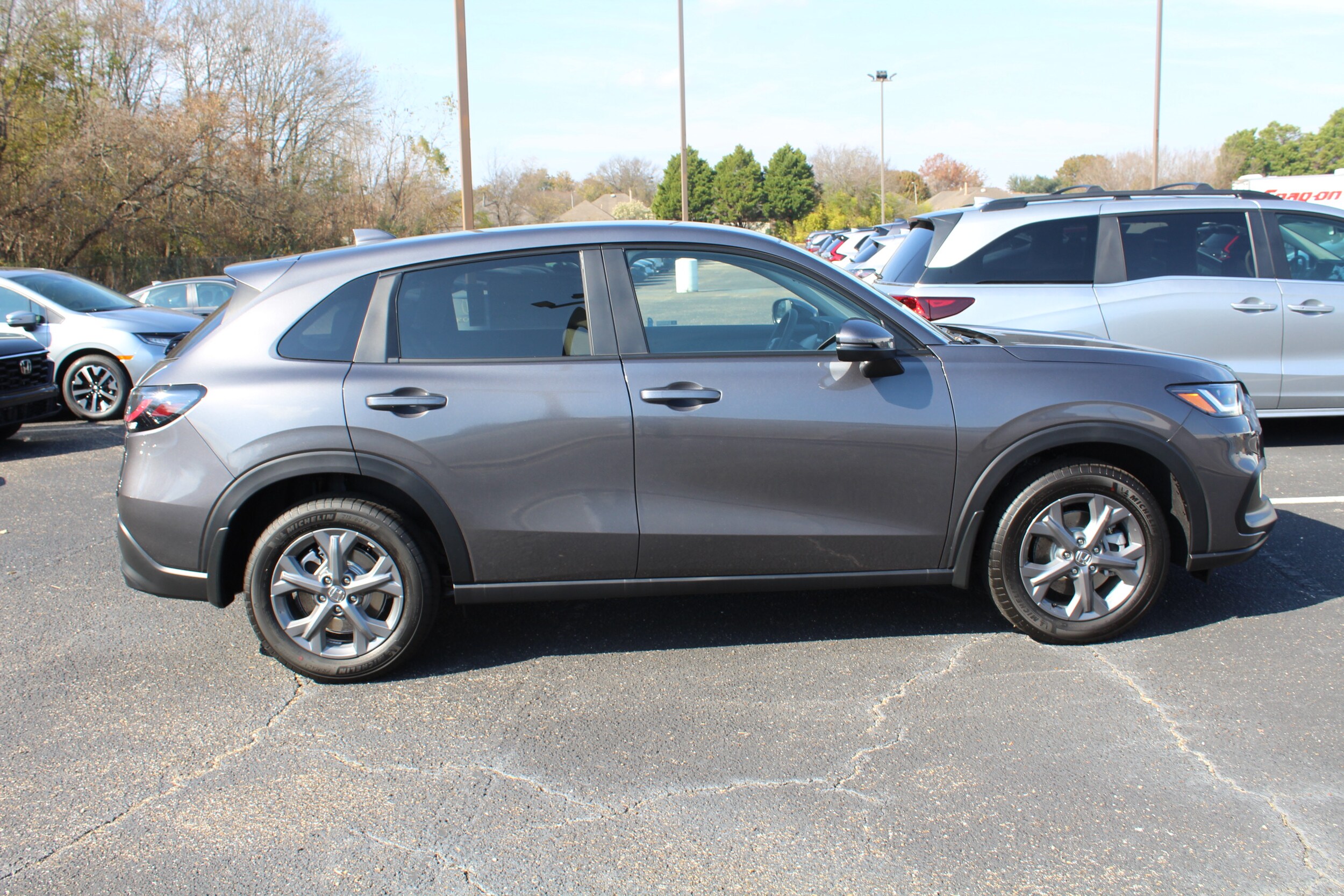 2026 Honda HR-V LX photo 3