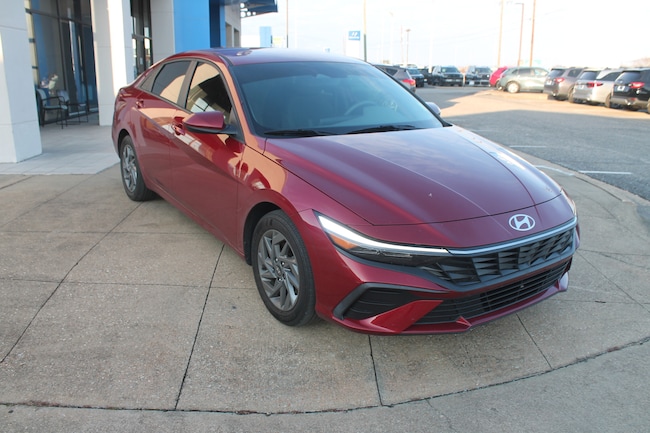 2024 Hyundai Elantra SEL Sedan