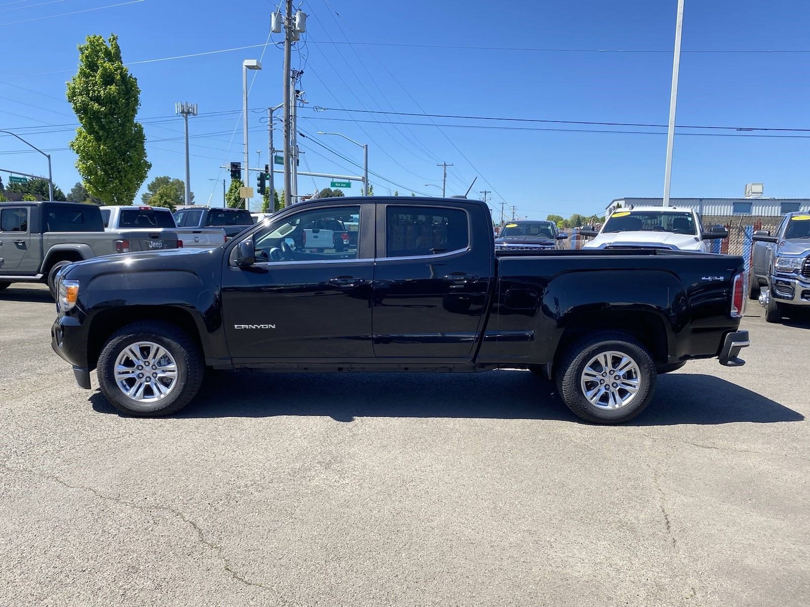 Used 2020 GMC Canyon SLE with VIN 1GTG6CEN3L1120957 for sale in Longview, WA