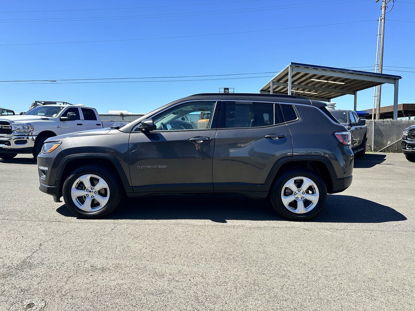 Used 2018 Jeep Compass Latitude with VIN 3C4NJDBB1JT401747 for sale in Longview, WA